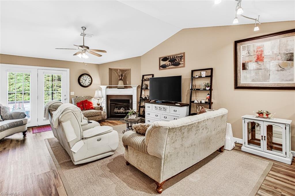 117 Ridge Landing Road Archdale, NC 27263 - Photo 3 of 21