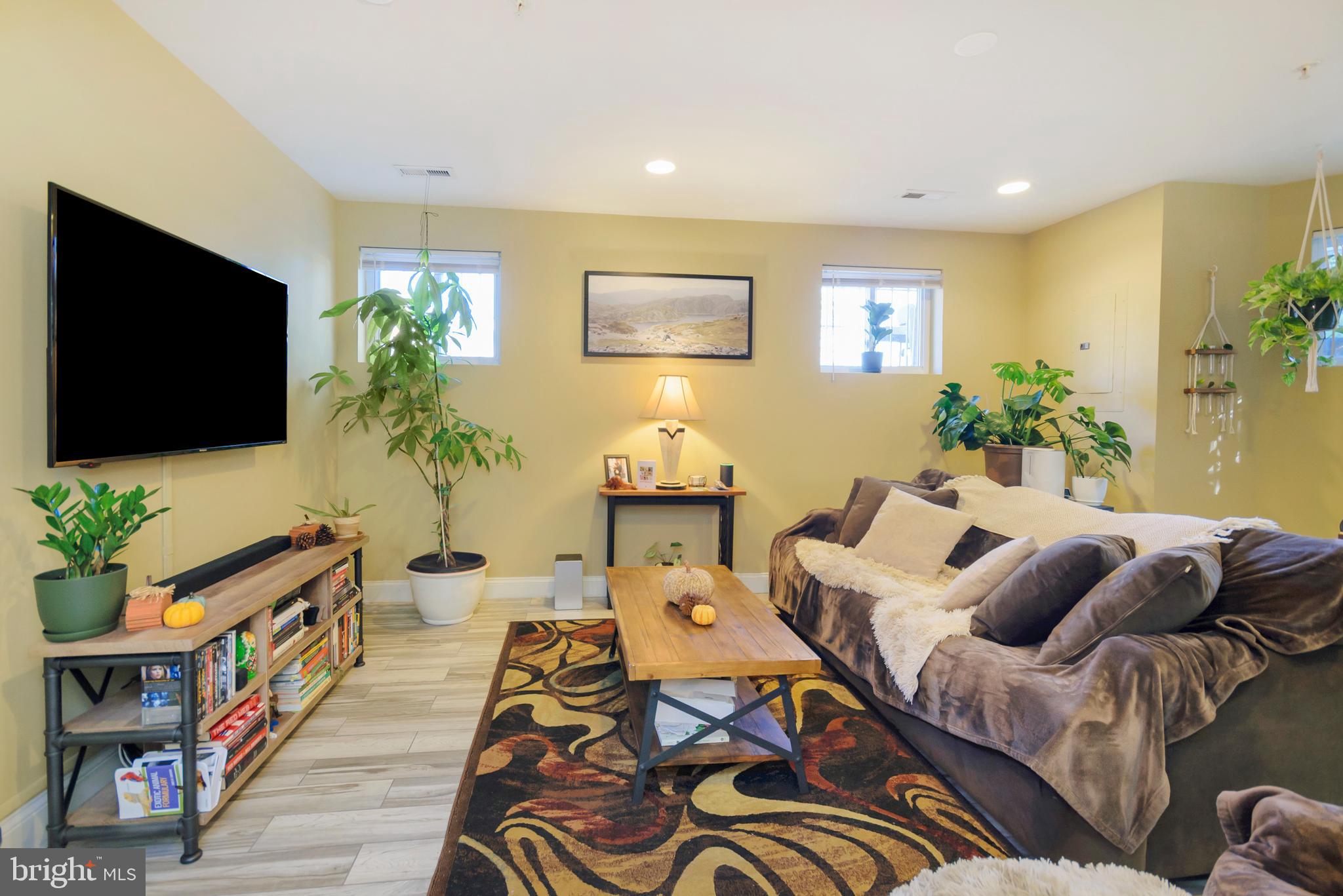 901 R Street Northwest, Unit 1 Washington, DC 20001 - Photo 5 of 15