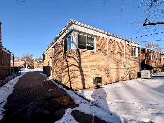 $200,000 | 14525 Dobson Avenue, Dolton, IL 60419