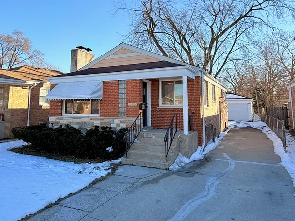 $186,000 | 14525 Dobson Avenue, Dolton, IL 60419