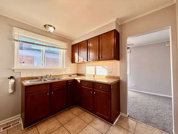 $186,000 | 14525 Dobson Avenue, Dolton, IL 60419