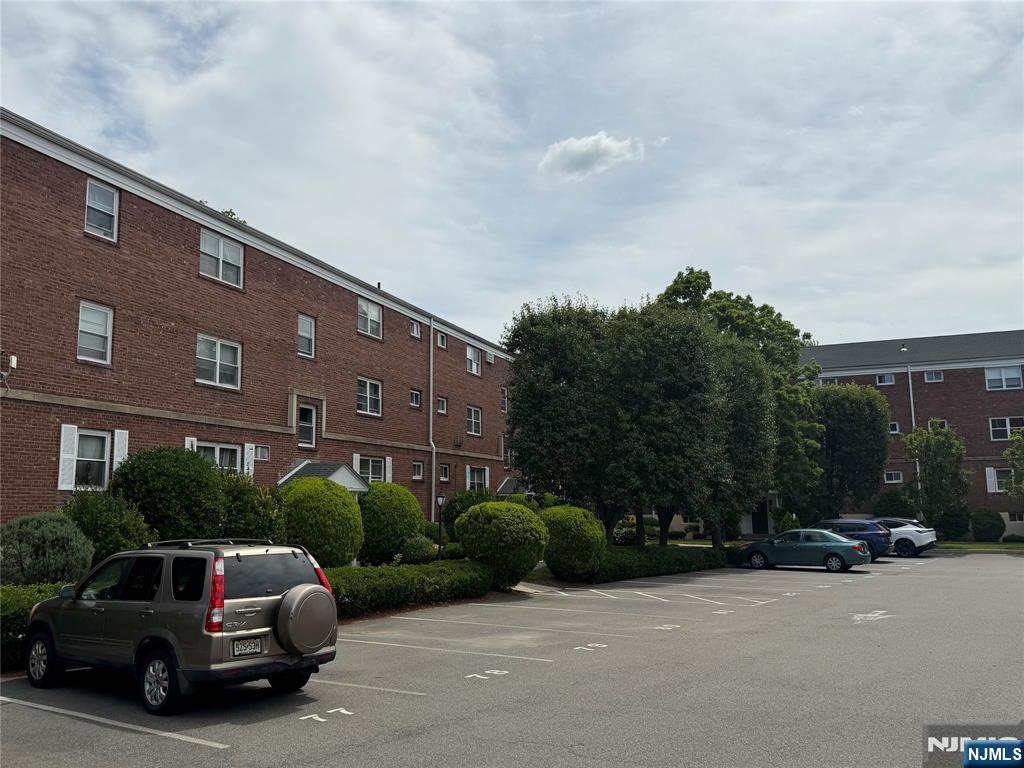 974 Main Street, Unit F6 Hackensack, NJ 07601 - Photo 13 of 15