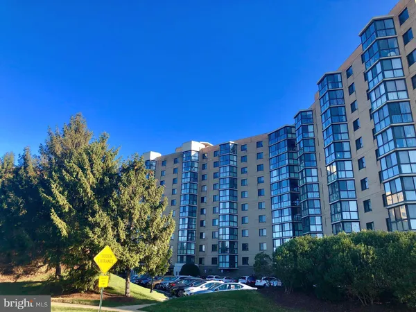 $1,900 | 3310 North Leisure World Boulevard, Unit 6629, Silver Spring, MD 20906