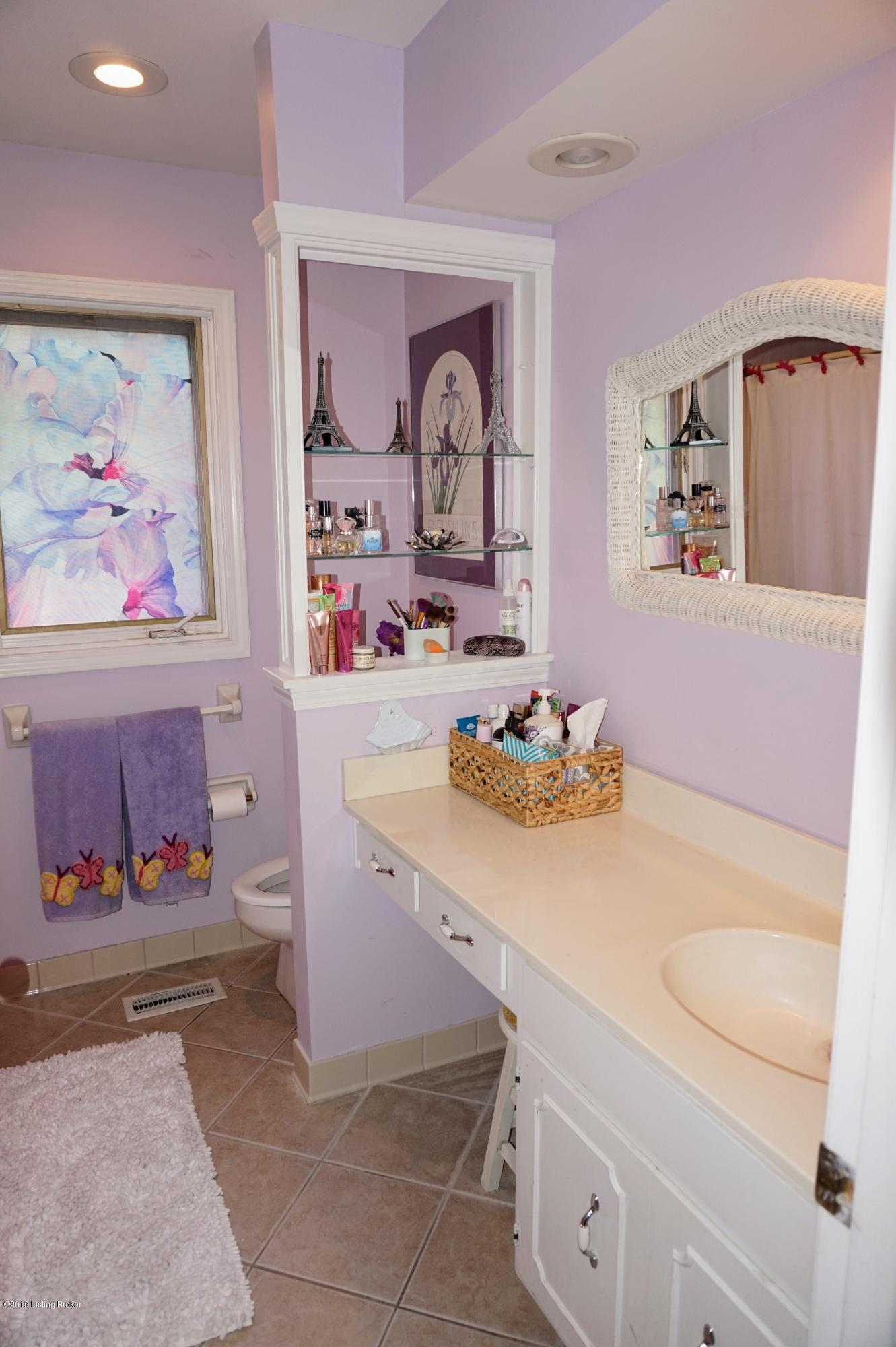 12401 Kirkham Road Louisville, KY 40299 - Photo 34 of 41 DSC09978
