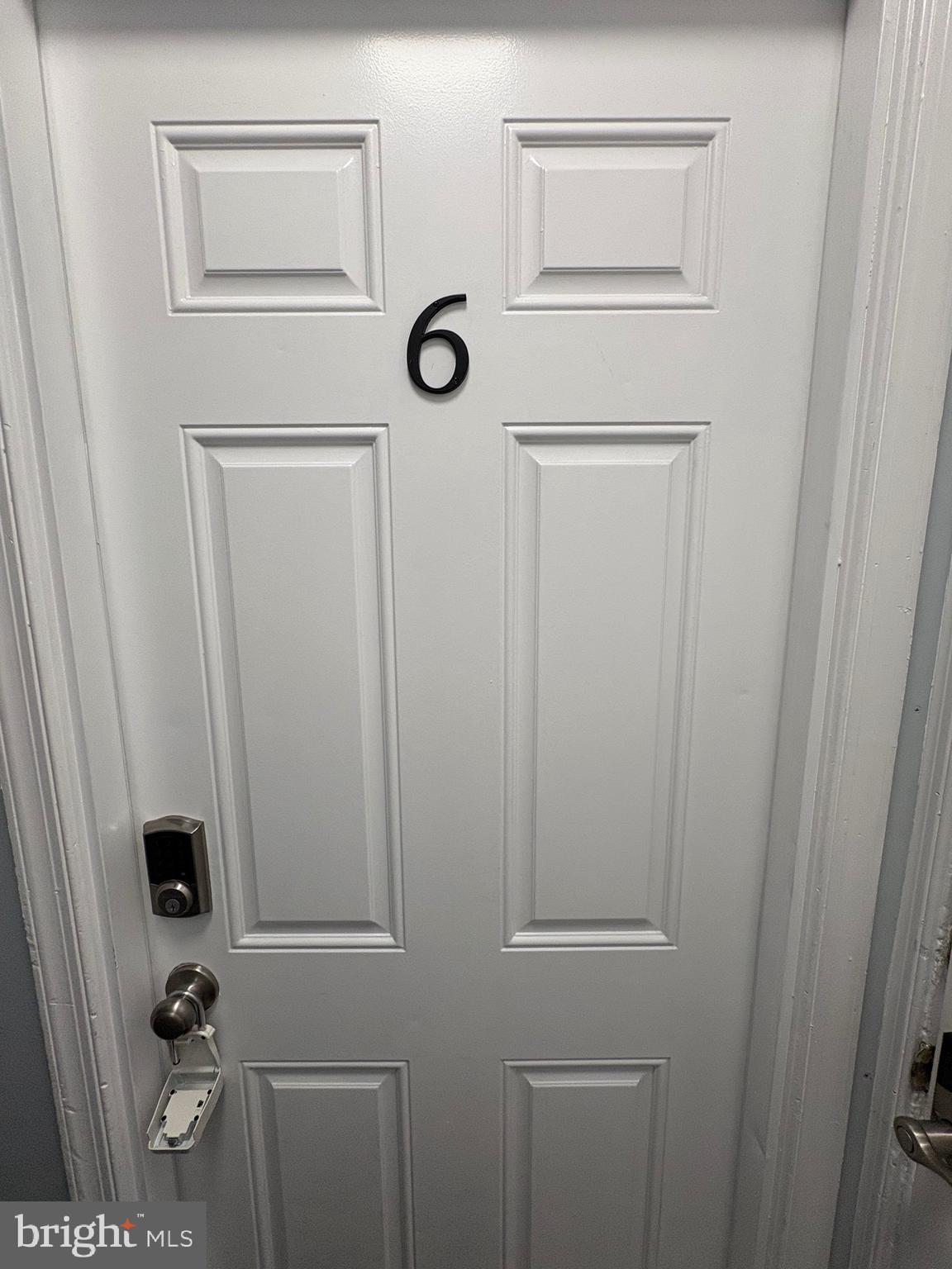 116 Grape Street, Unit 6 Philadelphia, PA 19127 - Photo 3 of 27 a bathroom with a shower and a sink