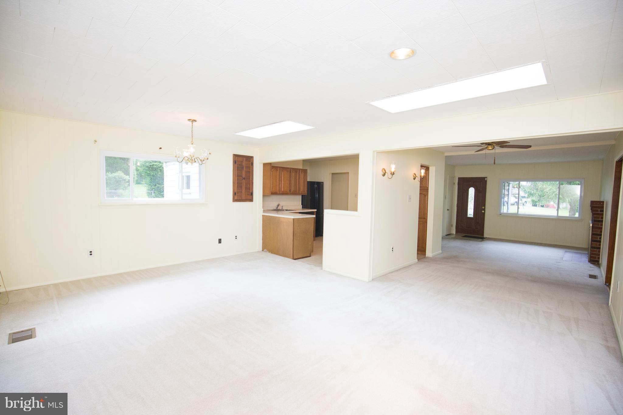 268 Pertch Road Severna Park, MD 21146 - Photo 12 of 30 Living Room