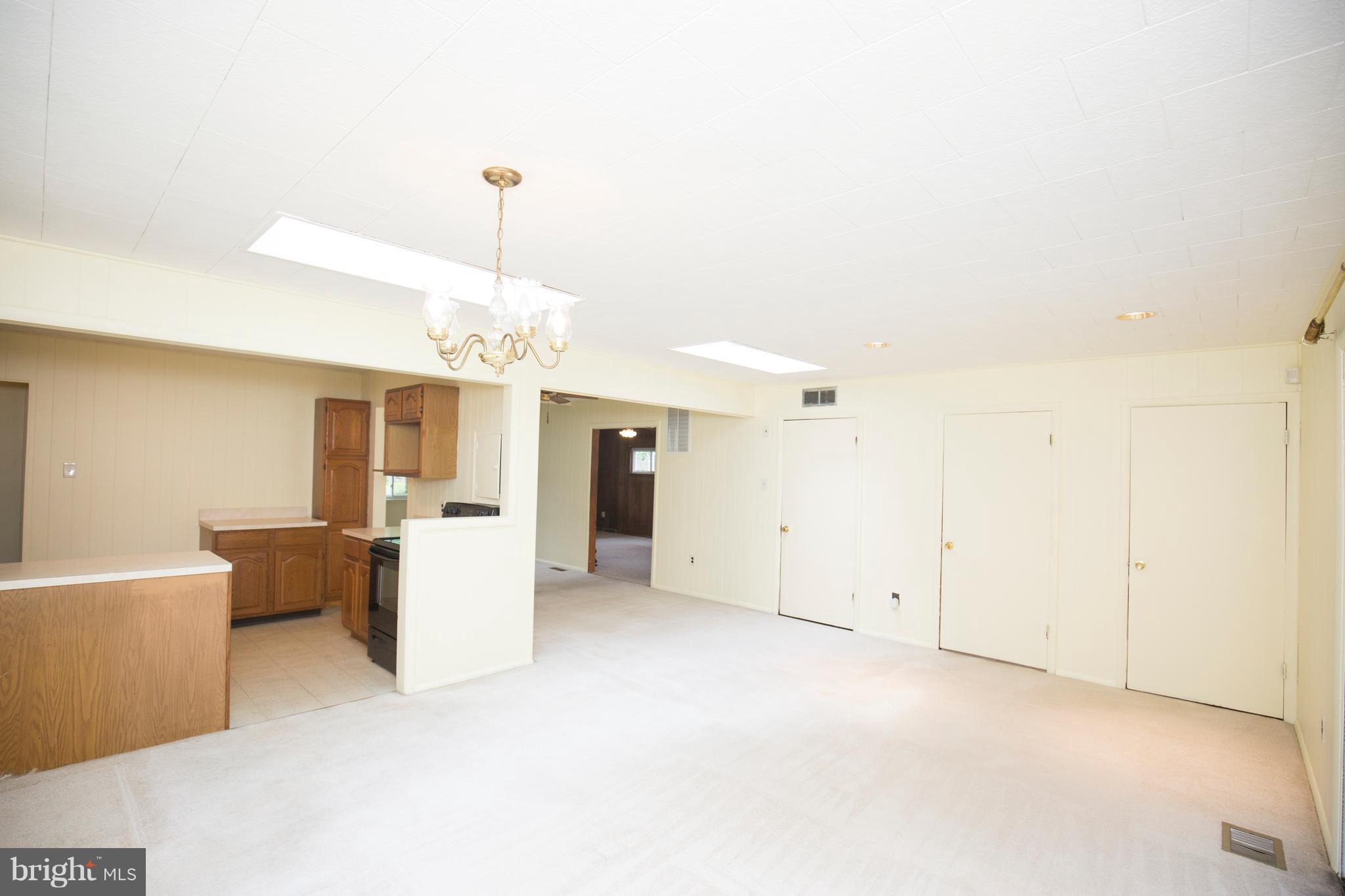 268 Pertch Road Severna Park, MD 21146 - Photo 8 of 30 Living Room