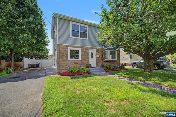 $825,000 | 699 Bloomfield Avenue, Clifton, NJ 07012