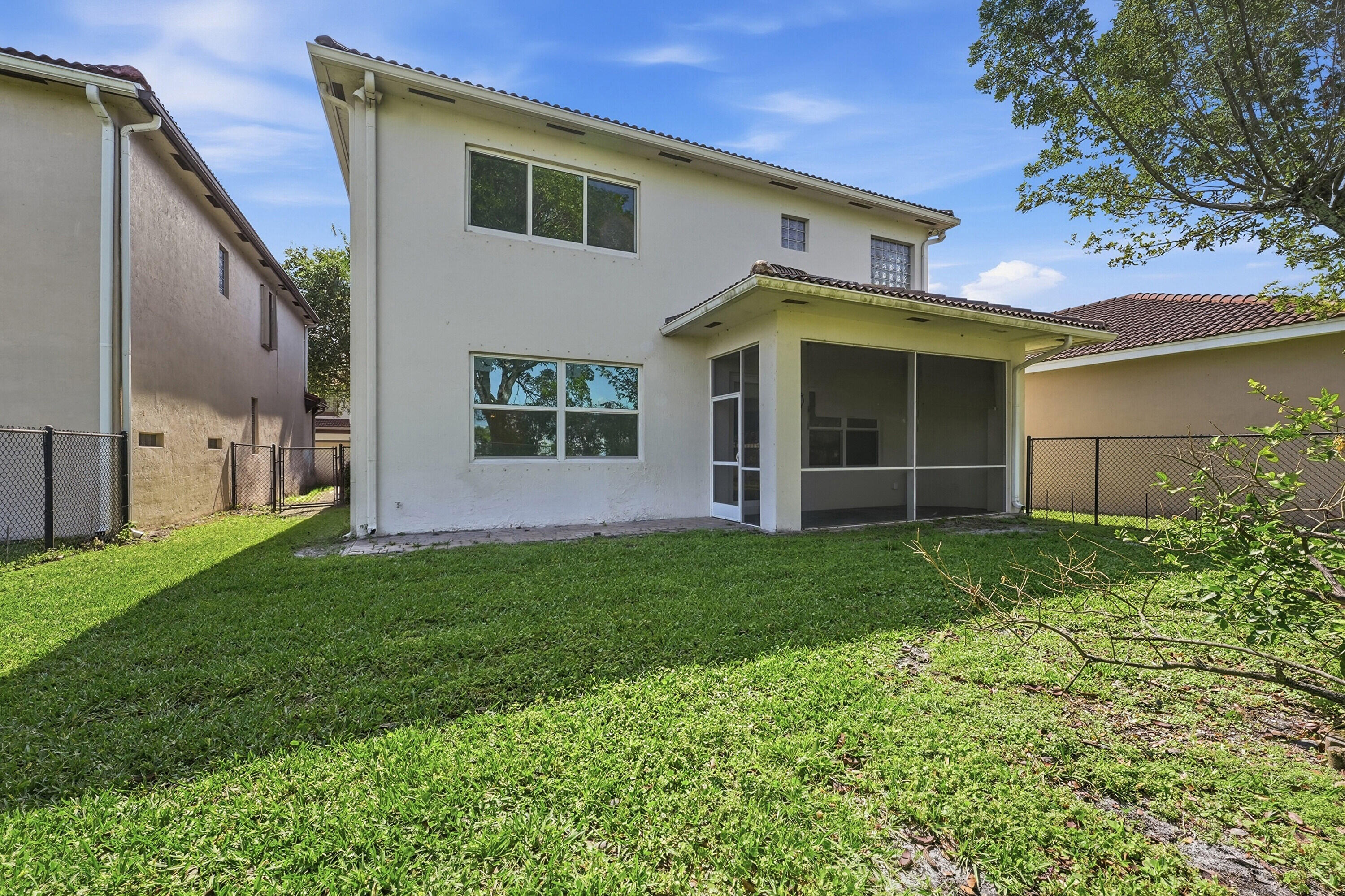 1275 Rose Gate Boulevard Riviera Beach, FL 33404 - Photo 40 of 45 40_dsc03514
