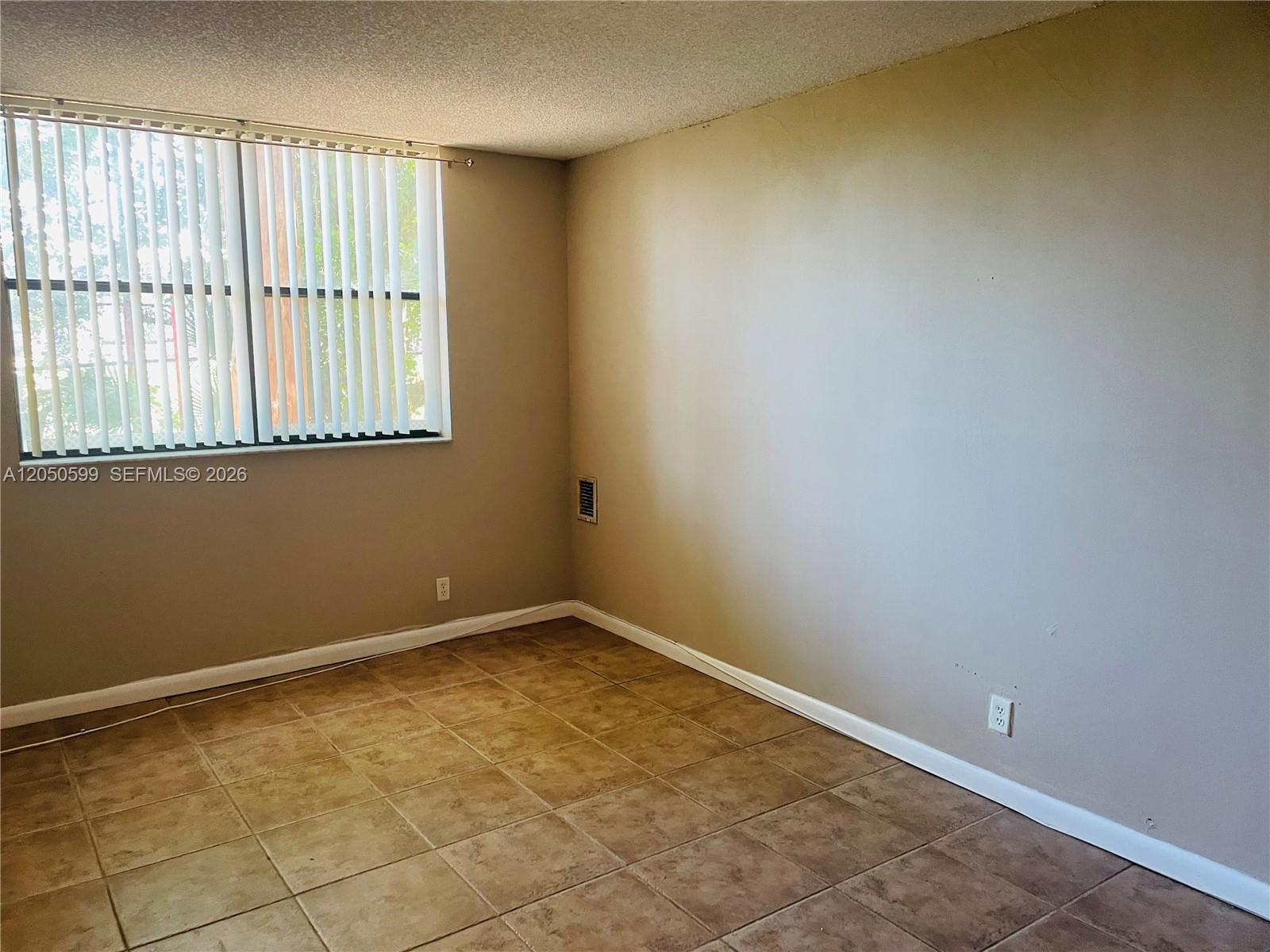 2401 Riverside Drive, Unit 114B Coral Springs, FL 33065 - Photo 10 of 15