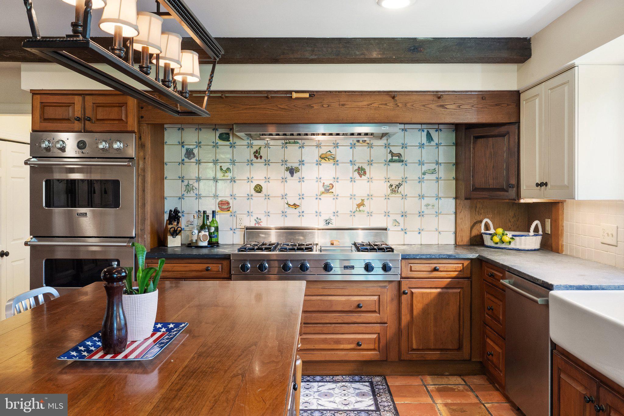 21056 Beaverdam Bridge Road Middleburg, VA 20117 - Photo 15 of 109 Kitchen with Wolf 6 Burner Propane Gas Cooktop