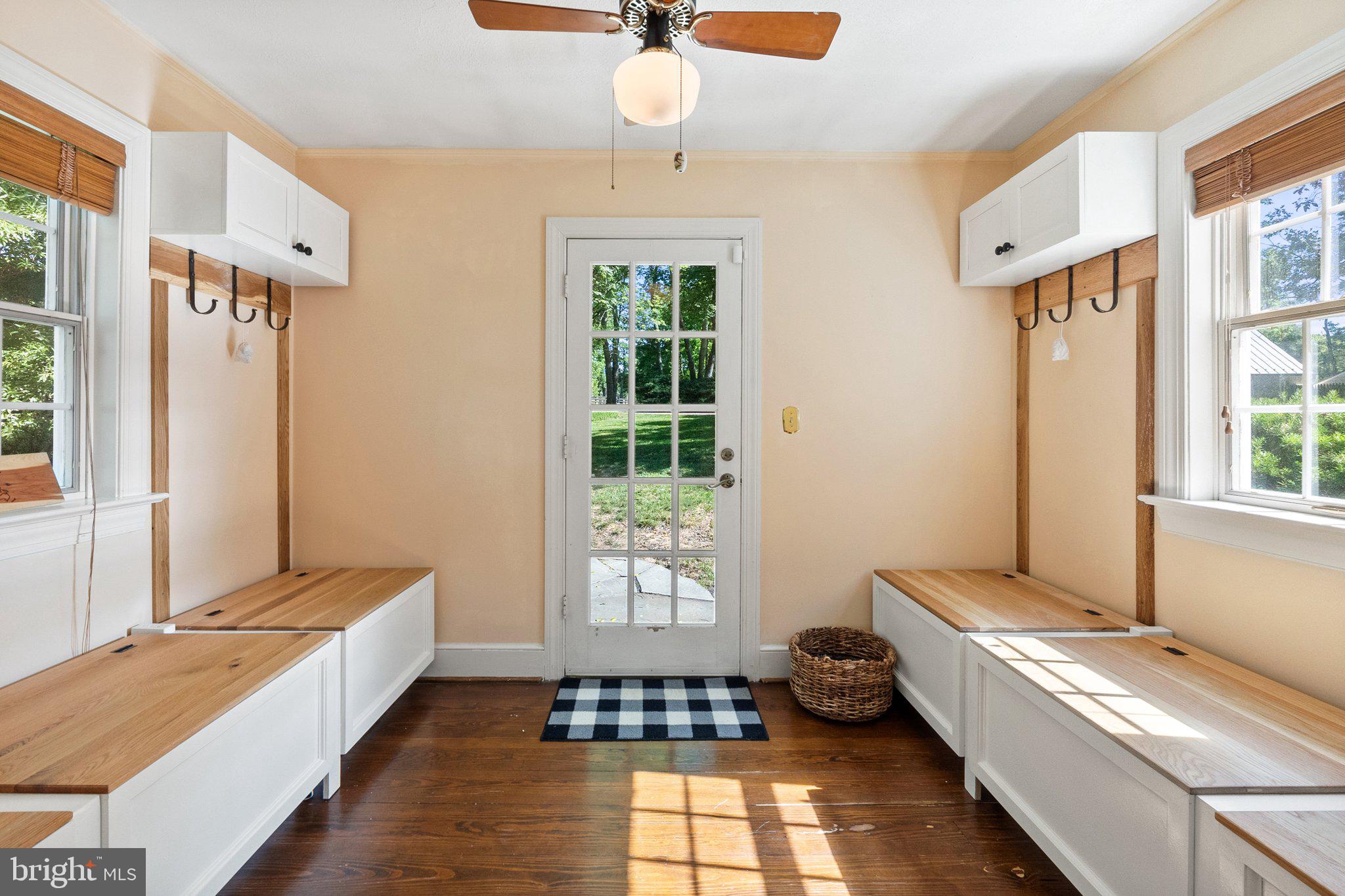 21056 Beaverdam Bridge Road Middleburg, VA 20117 - Photo 20 of 109 Mud Room / Drop Off Zone with Custom Cabinetry