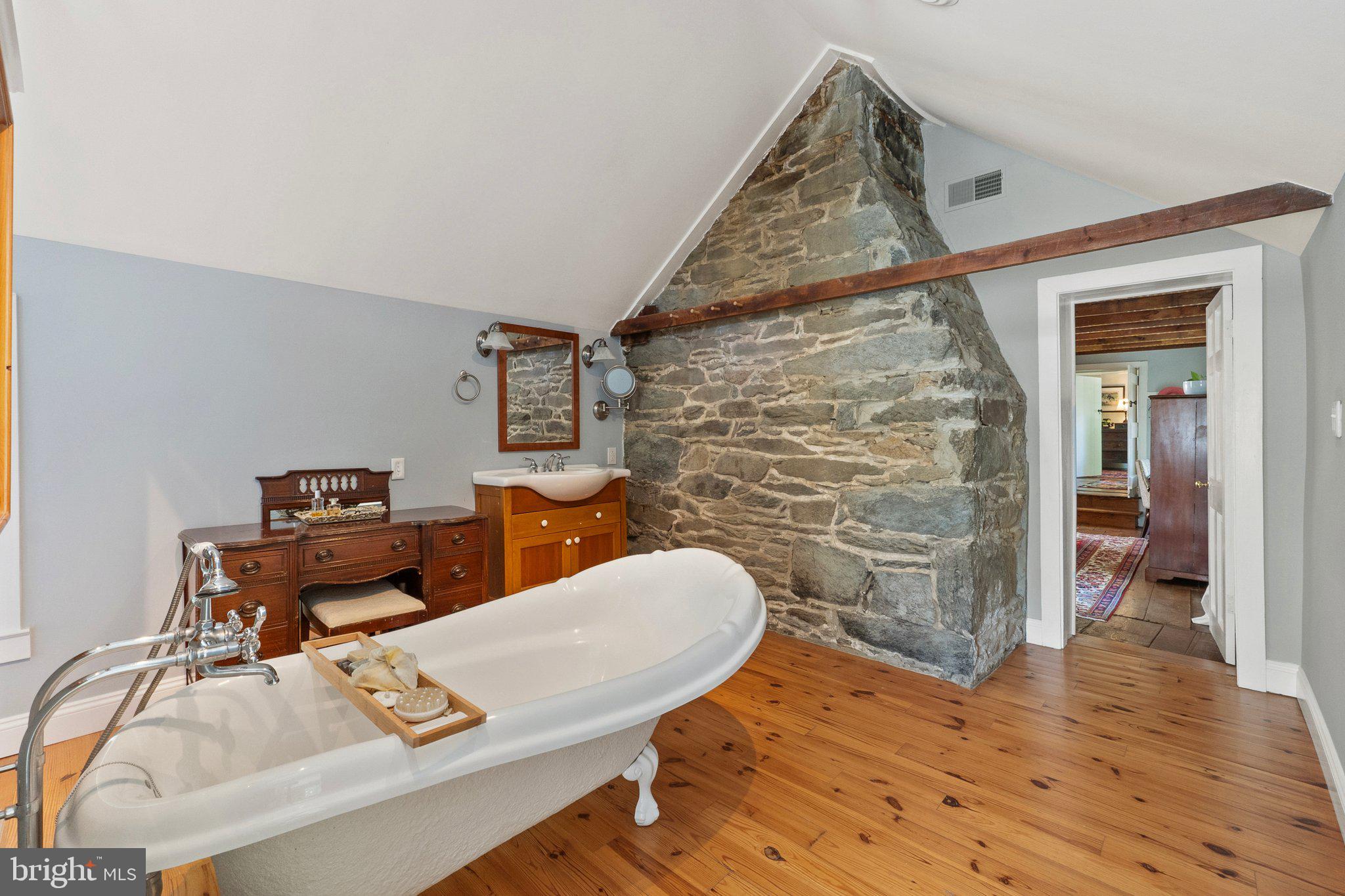 21056 Beaverdam Bridge Road Middleburg, VA 20117 - Photo 41 of 109 Stunning Owners Ensuite with Stone Chimney