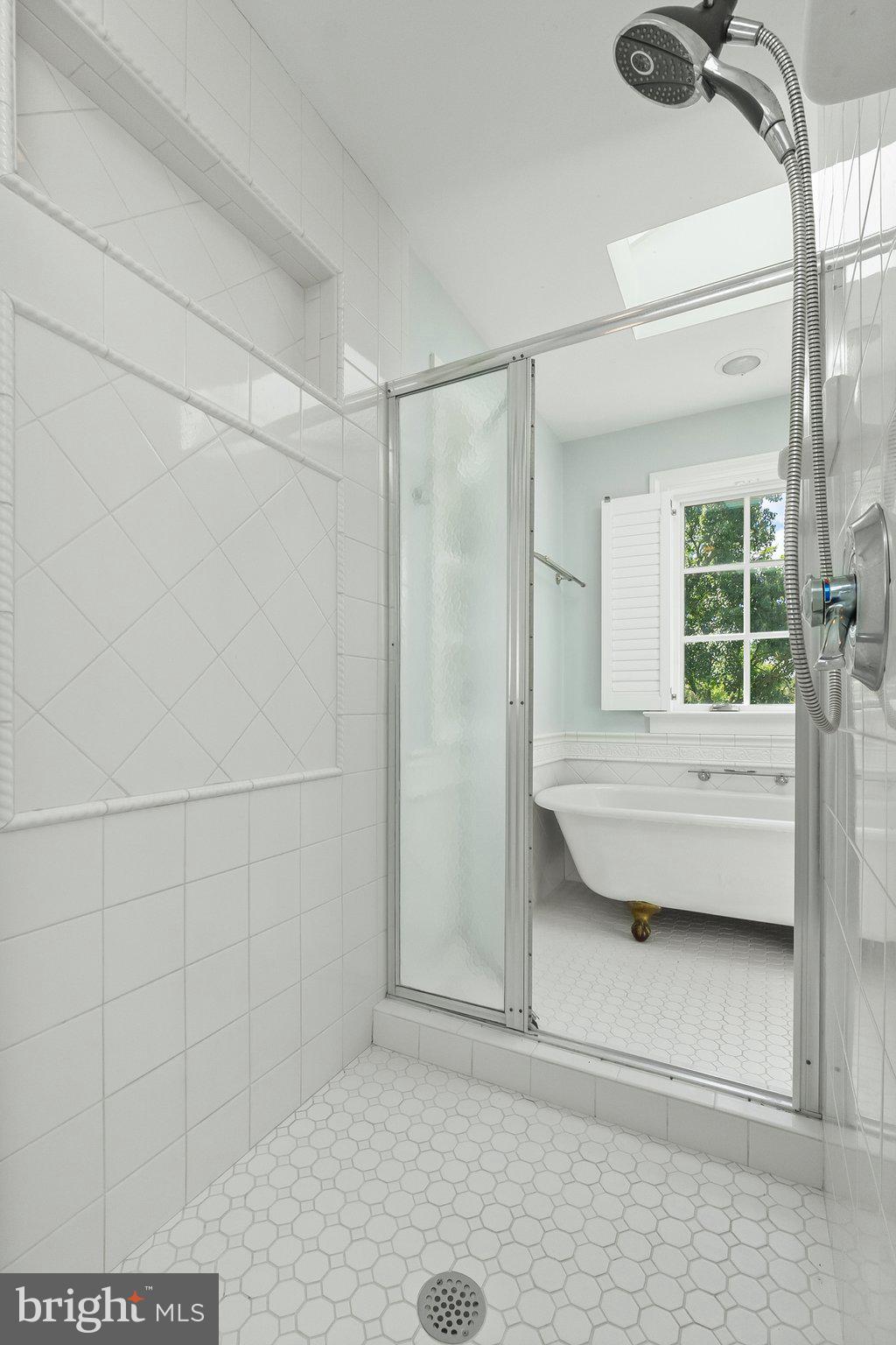21056 Beaverdam Bridge Road Middleburg, VA 20117 - Photo 48 of 109 Shower Stall for Bedroom #2 & #3