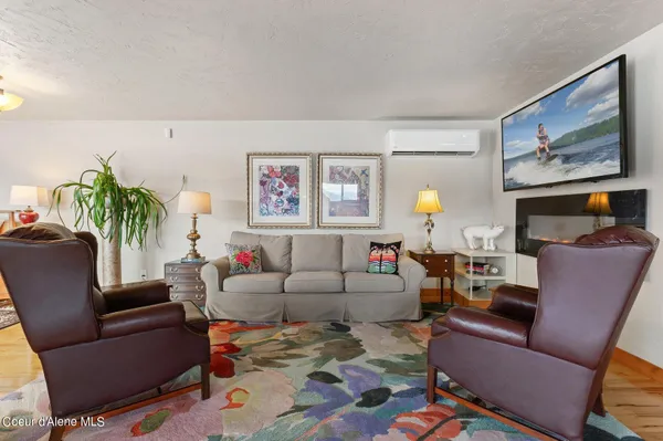 $3,600,000 | 2537 Lakeshore Drive, Sagle, ID 83860