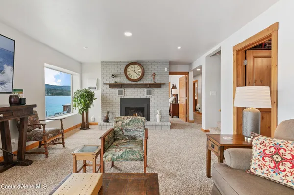 $3,600,000 | 2537 Lakeshore Drive, Sagle, ID 83860