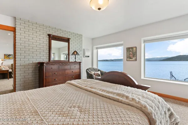 $3,600,000 | 2537 Lakeshore Drive, Sagle, ID 83860