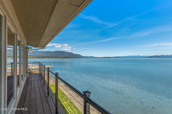$3,600,000 | 2537 Lakeshore Drive, Sagle, ID 83860