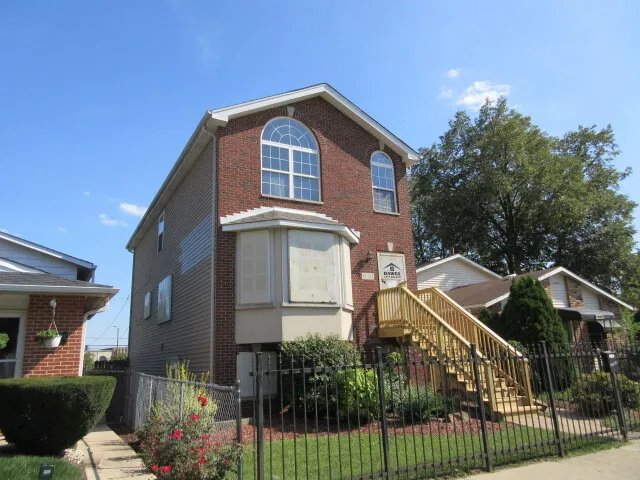 $294,900 | 11761 South Vincennes Avenue, Chicago, IL 60643