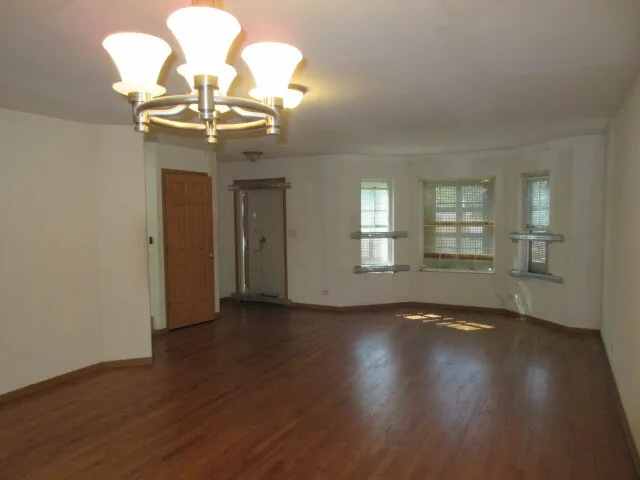 $294,900 | 11761 South Vincennes Avenue, Chicago, IL 60643