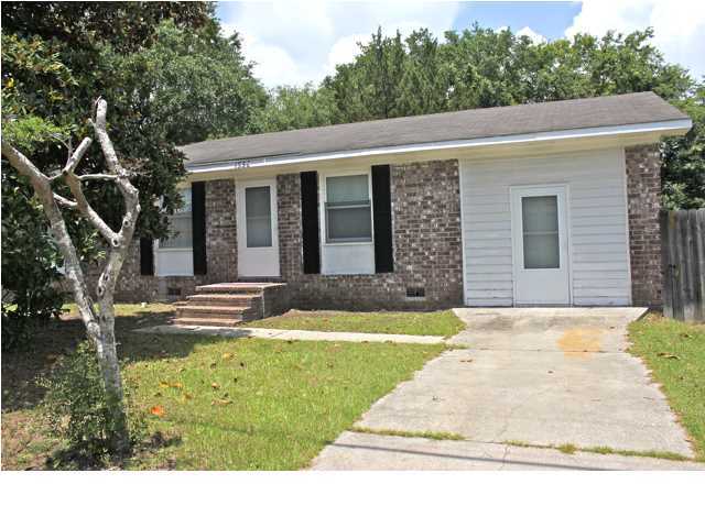 1556 Seacroft Road Charleston, SC 29412 - Photo 1 of 17 Primary Photo