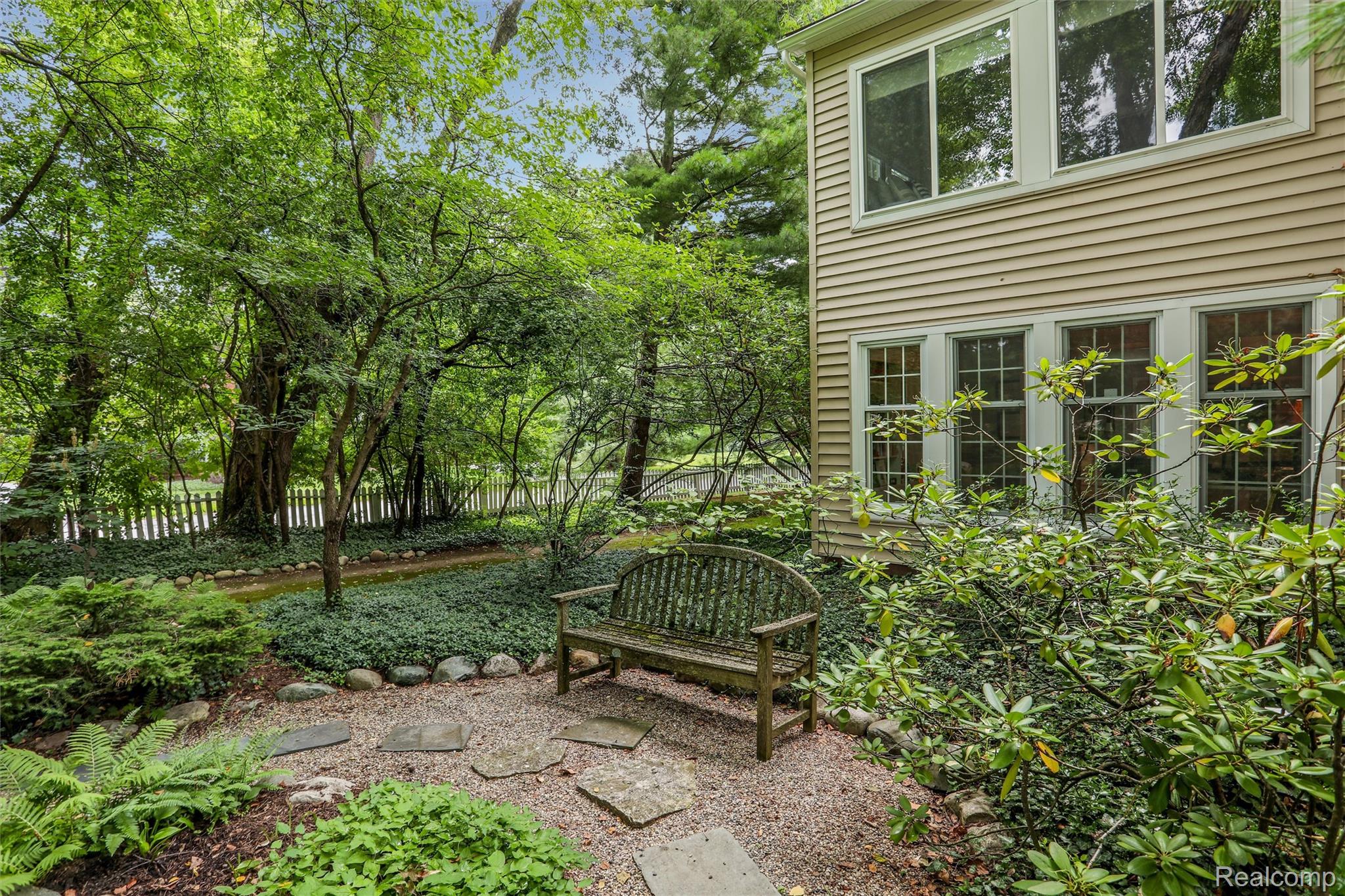 4200 Surrey Cross Road Bloomfield Hills, MI 48301 - Photo 37 of 42 54-4200 Surrey Cross Rd 0011.jpg