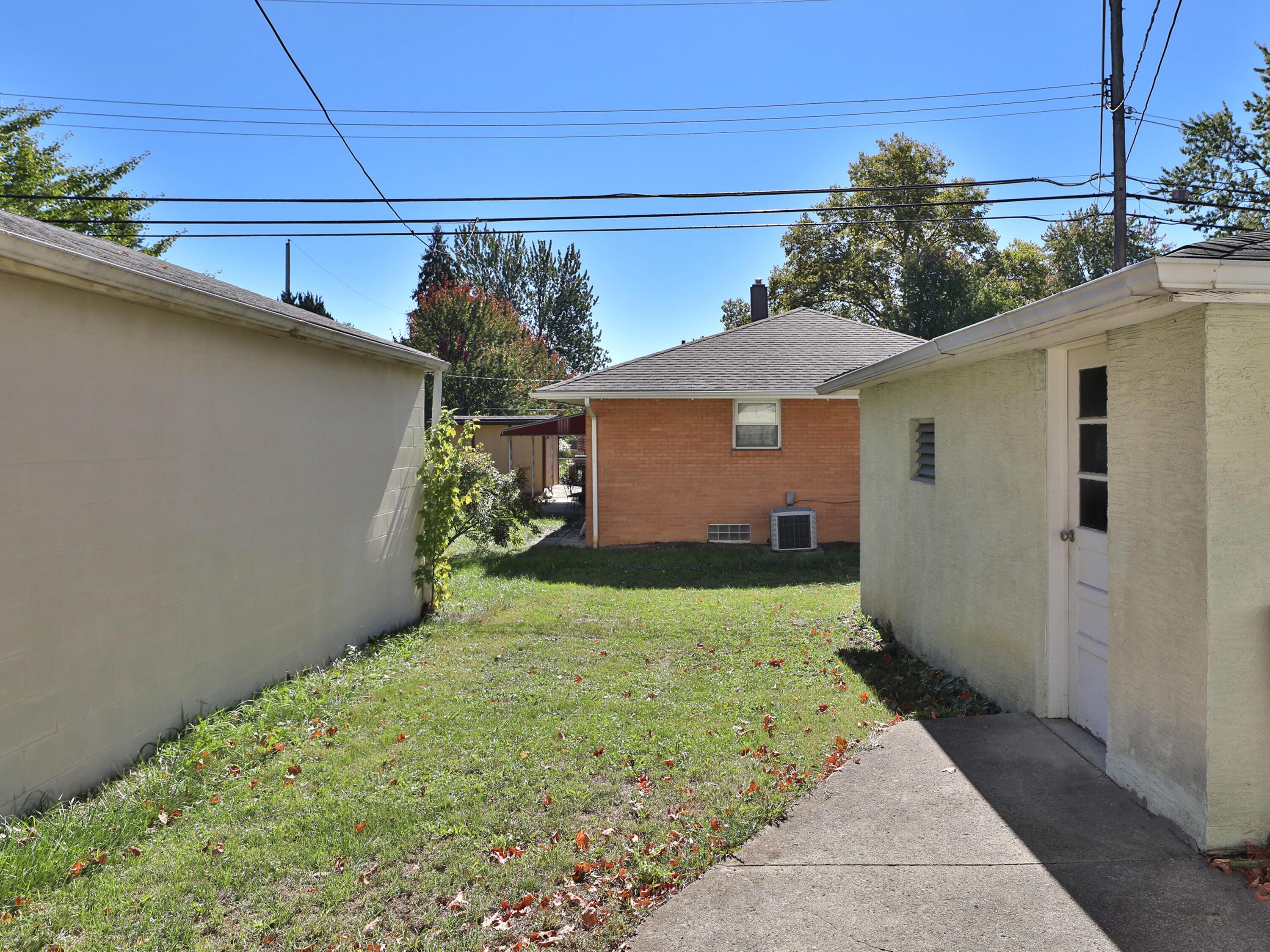 4496 Okell Road Columbus, OH 43224 - Photo 47 of 49 4496-Okell-38