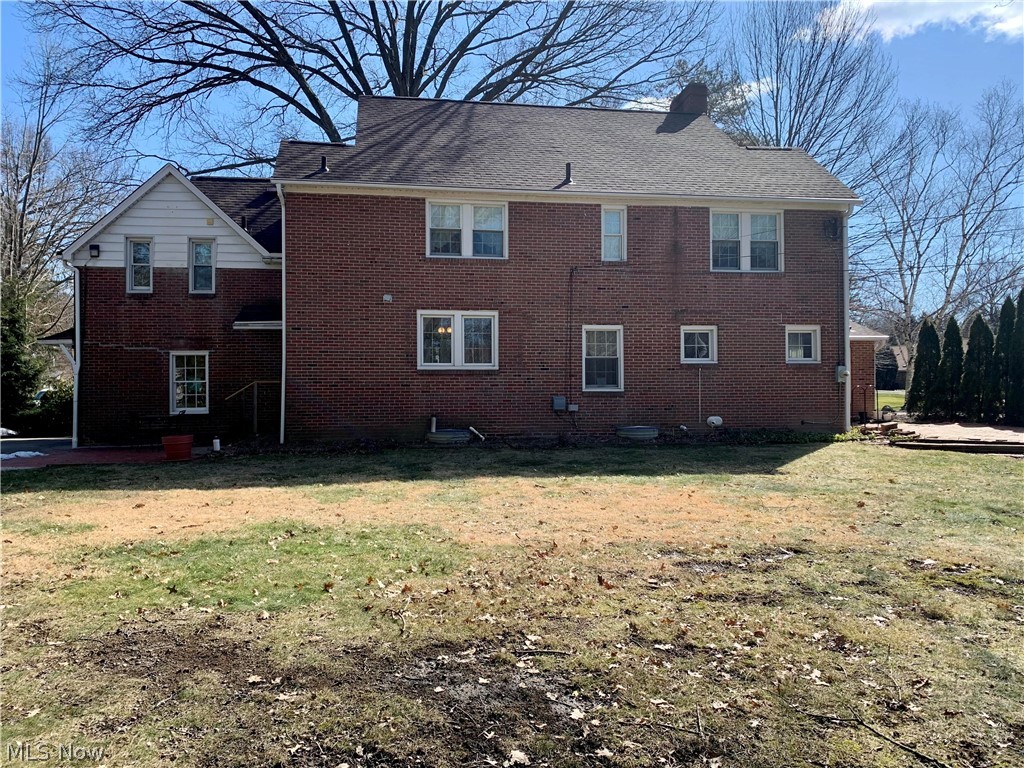 2393 Brice Road Akron, OH 44313 - Photo 21 of 24 Large, flat backyard with patio.