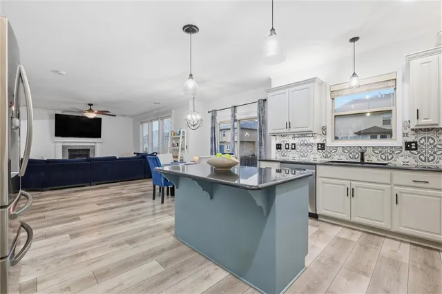 $485,000 | 313 Southwest Eagles Ridge Drive, Blue Springs, MO 64014