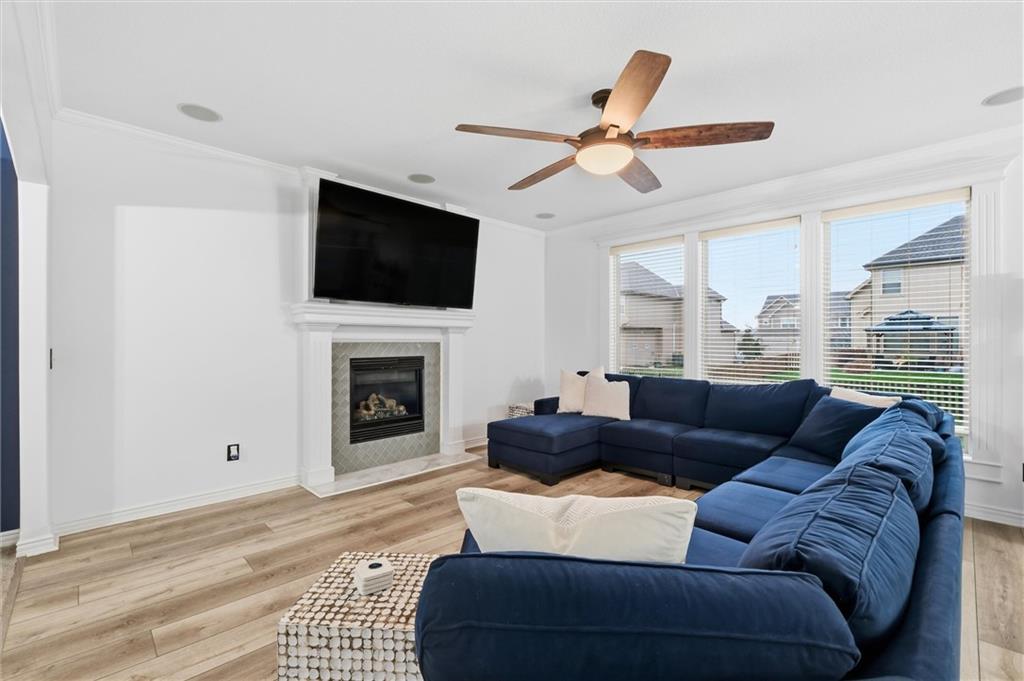 313 Southwest Eagles Ridge Drive Blue Springs, MO 64014 - Photo 6 of 38