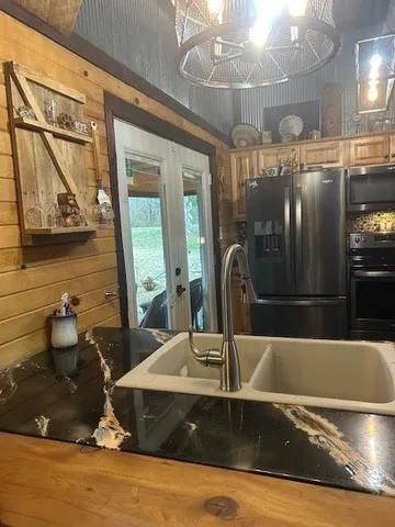 $2,350 | 13810 Byars Road, Grandview, MO 64030