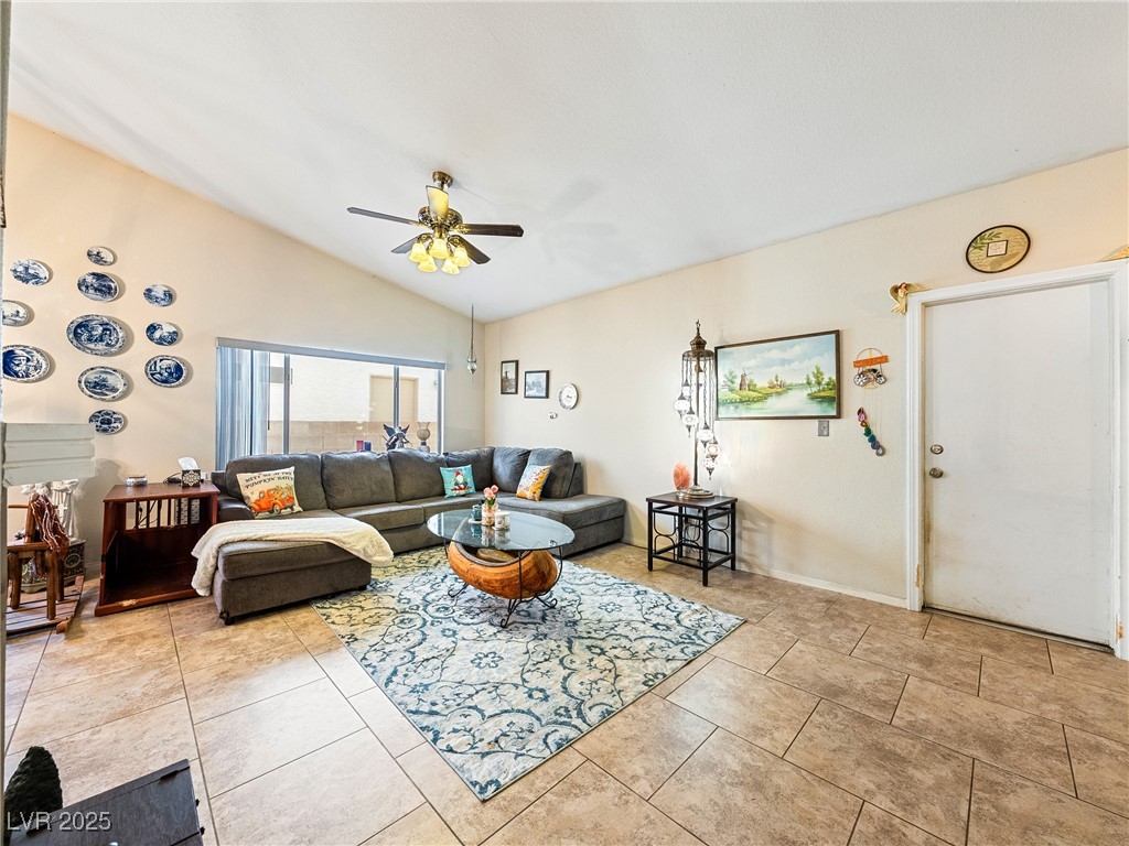 2624 Shakespeare Road Las Vegas, NV 89108 - Photo 11 of 35