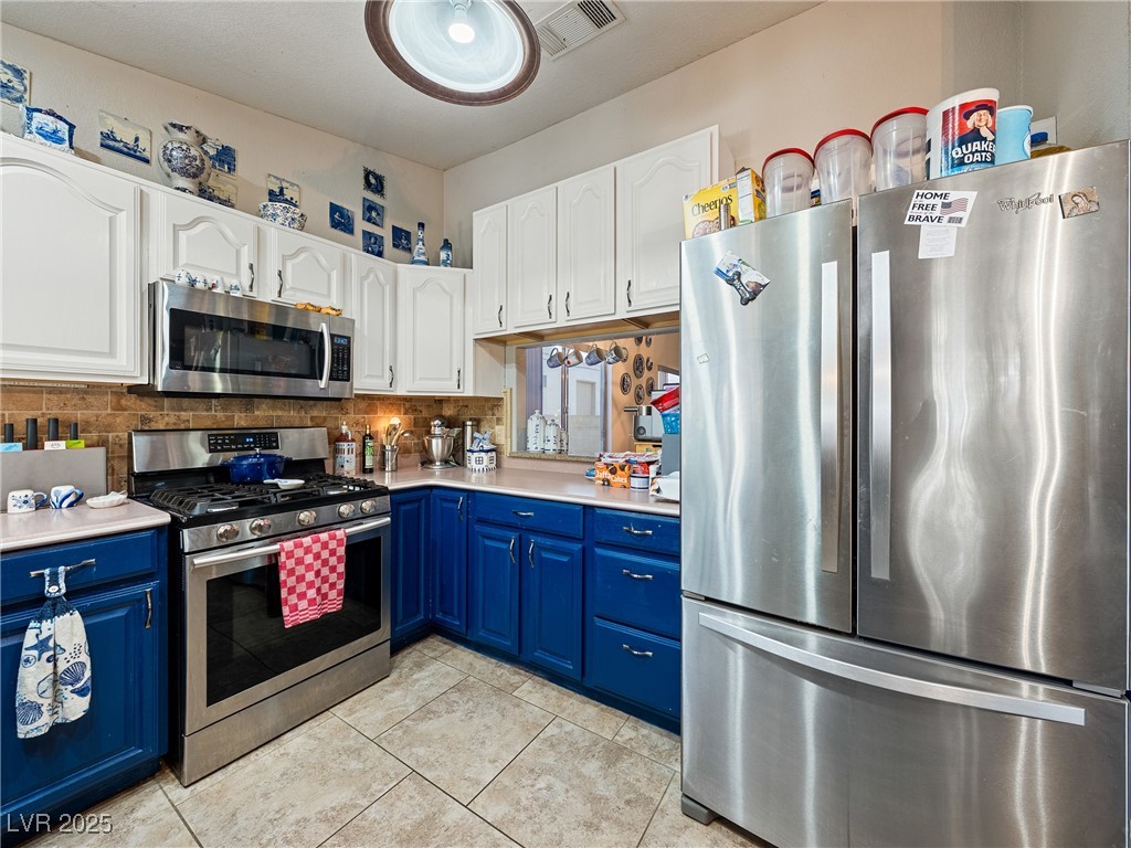 2624 Shakespeare Road Las Vegas, NV 89108 - Photo 17 of 35