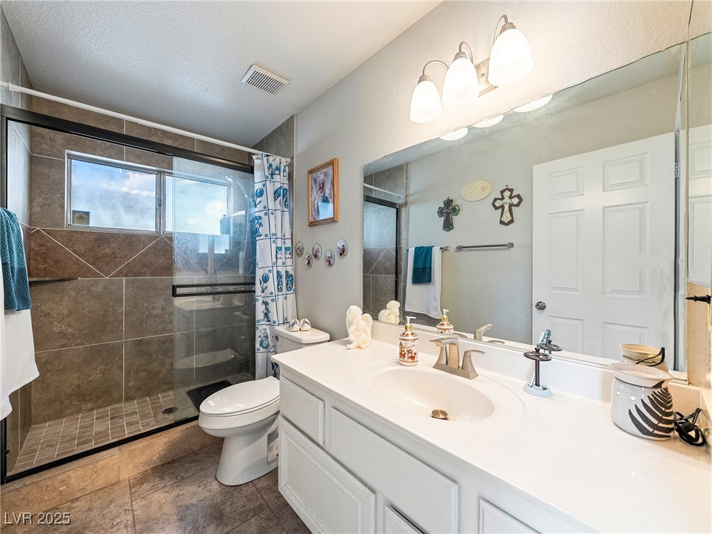 2624 Shakespeare Road Las Vegas, NV 89108 - Photo 22 of 35 secondary bathroom