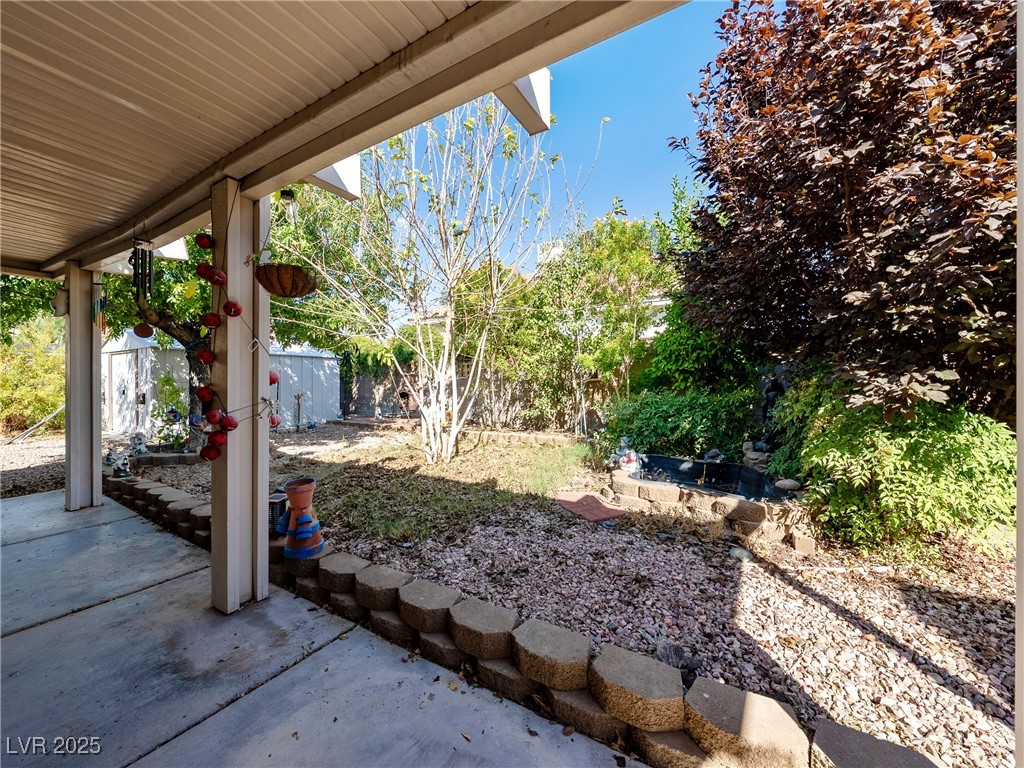 2624 Shakespeare Road Las Vegas, NV 89108 - Photo 24 of 35 covered patio