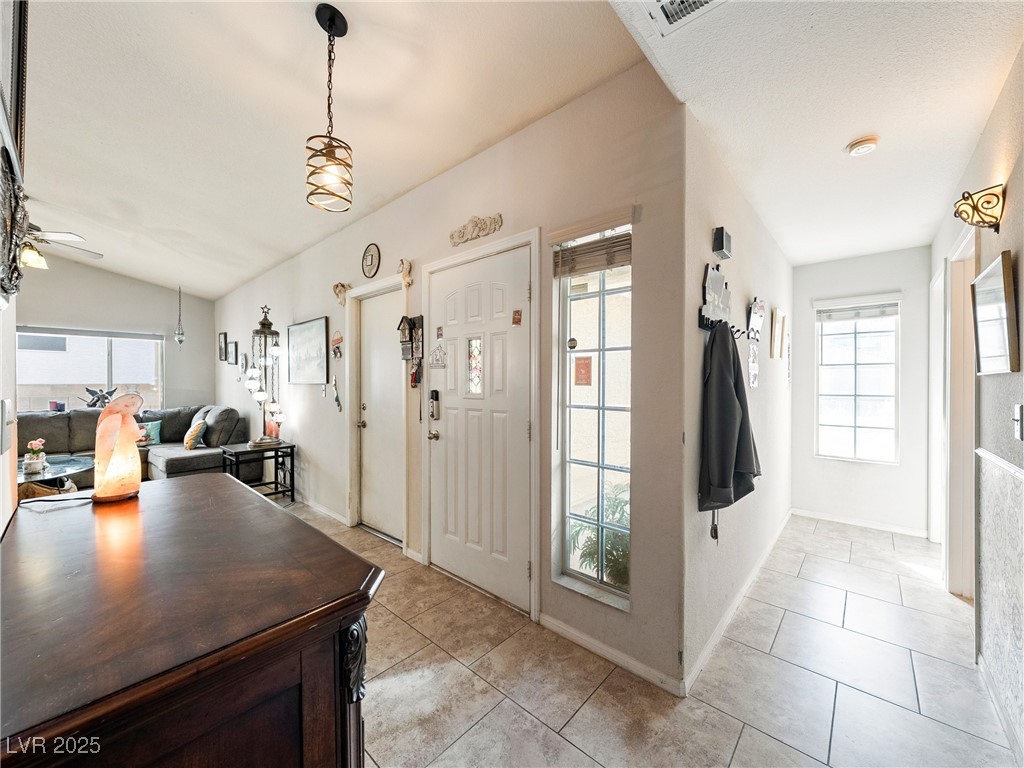 2624 Shakespeare Road Las Vegas, NV 89108 - Photo 7 of 35