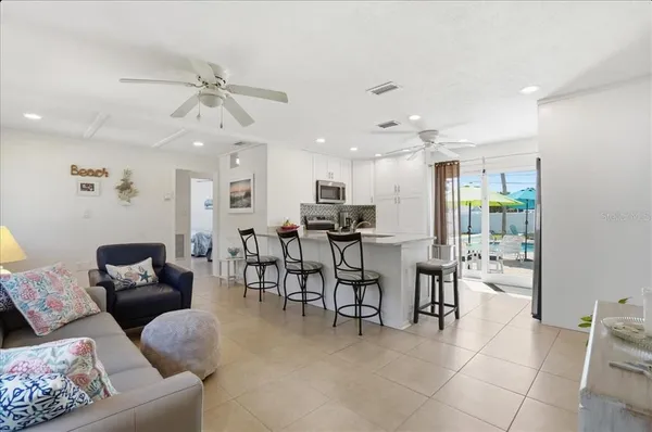 $799,000 | 221 41st Avenue, St. Pete Beach, FL 33706