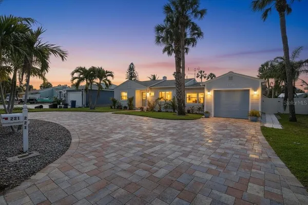 $799,000 | 221 41st Avenue, St. Pete Beach, FL 33706