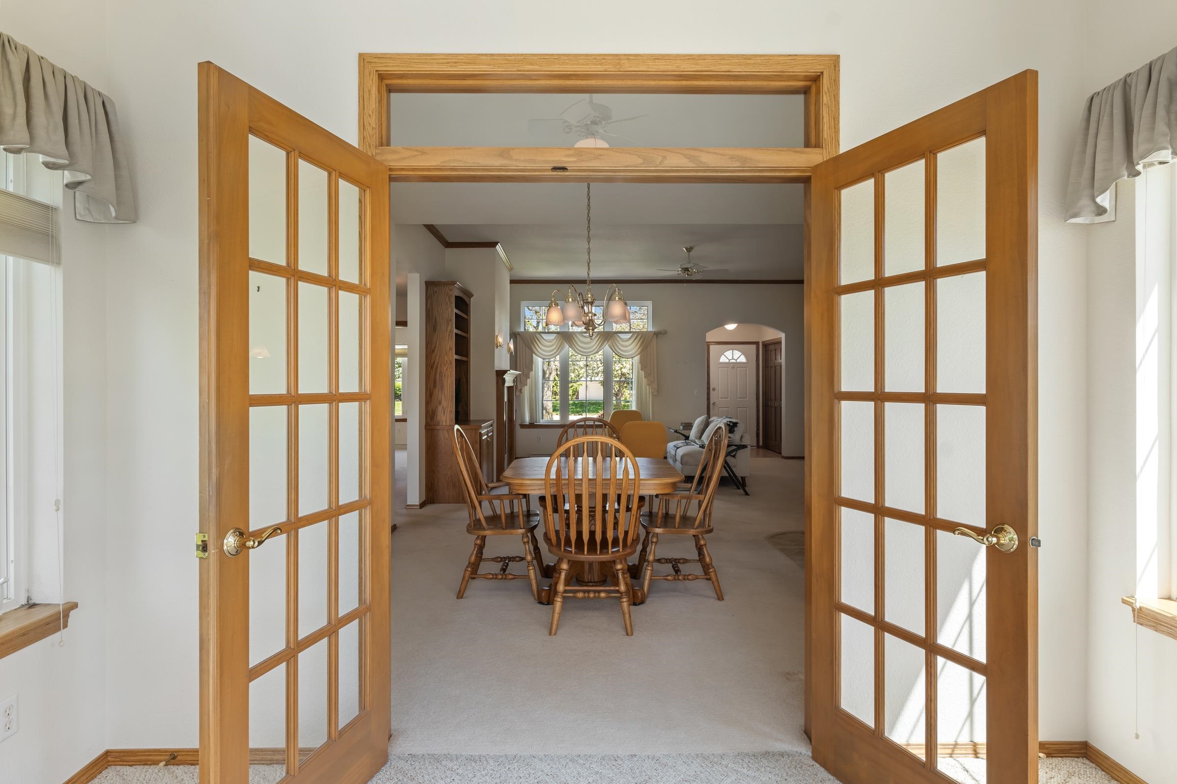 901 West Bent Oak Lane Appleton, WI 54914 - Photo 16 of 57