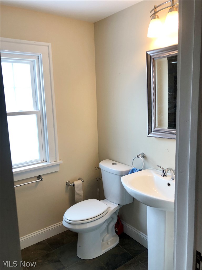 2103 Hampstead Road Cleveland Heights, OH 44118 - Photo 24 of 28