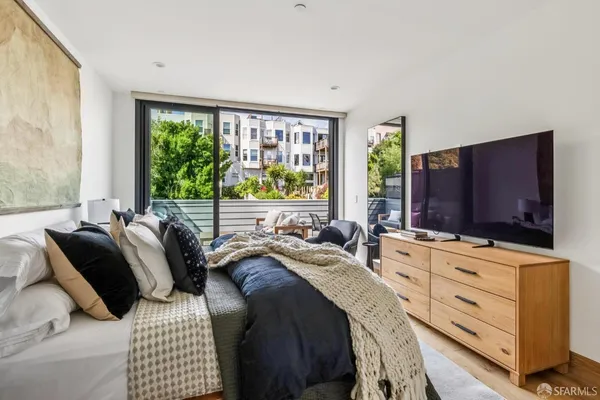 $2,349,000 | 2160 Hayes Street, Unit 2, San Francisco, CA 94117