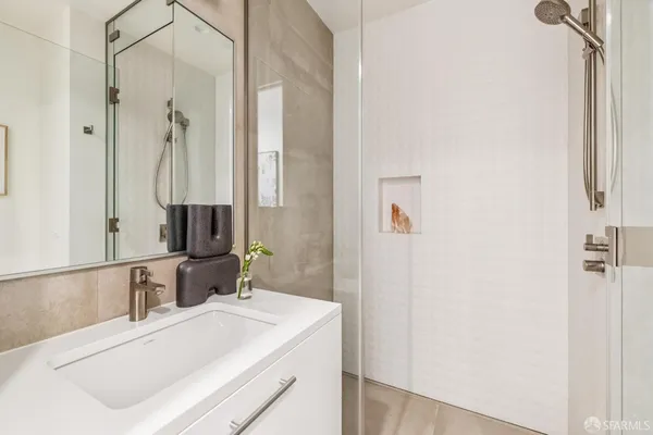 $2,349,000 | 2160 Hayes Street, Unit 2, San Francisco, CA 94117