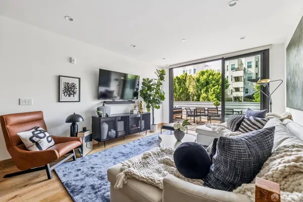 $2,349,000 | 2160 Hayes Street, Unit 2, San Francisco, CA 94117