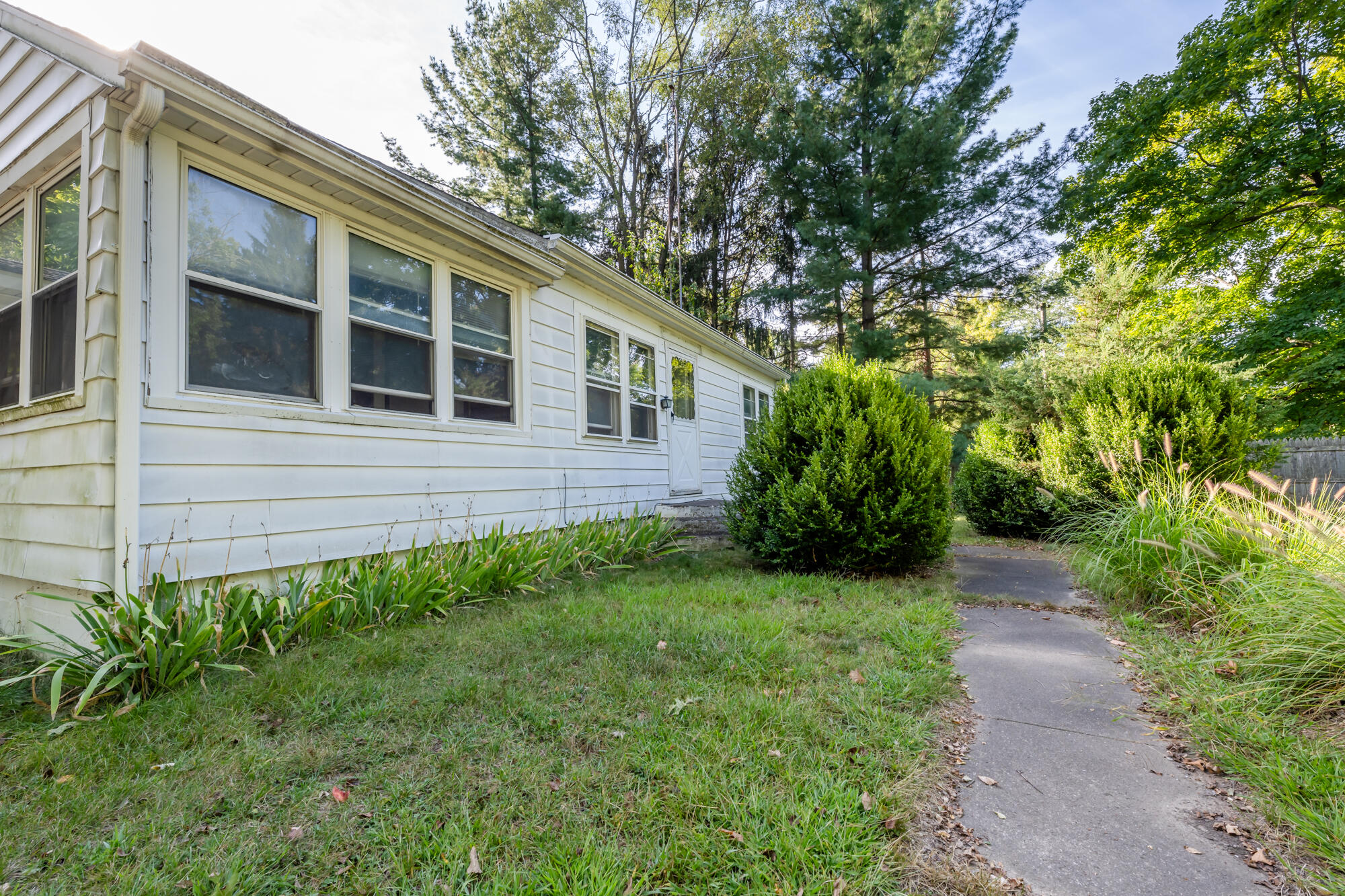13081 California Road Sawyer, MI 49125 - Photo 3 of 31 California-103