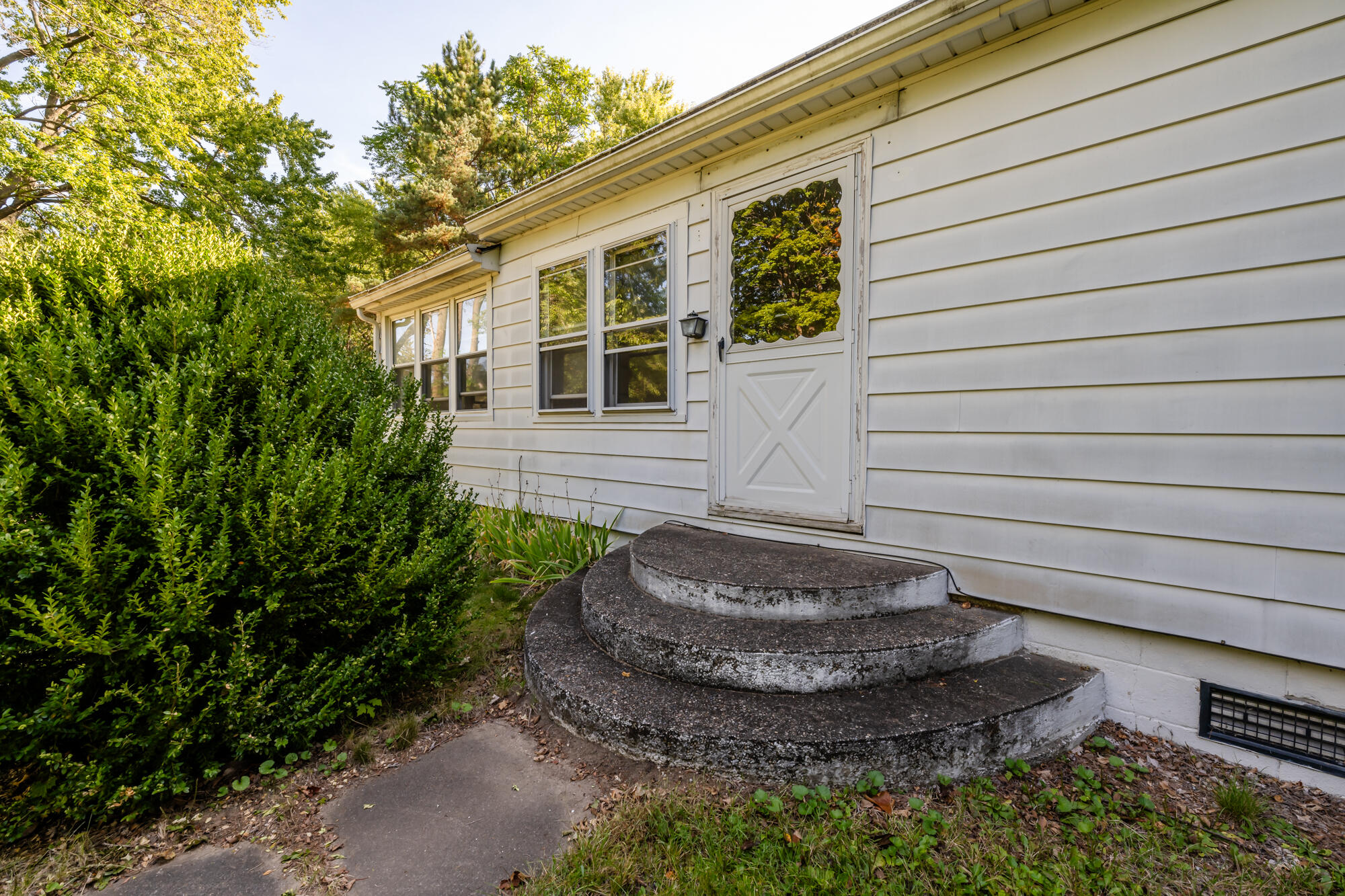 13081 California Road Sawyer, MI 49125 - Photo 4 of 31 California-104