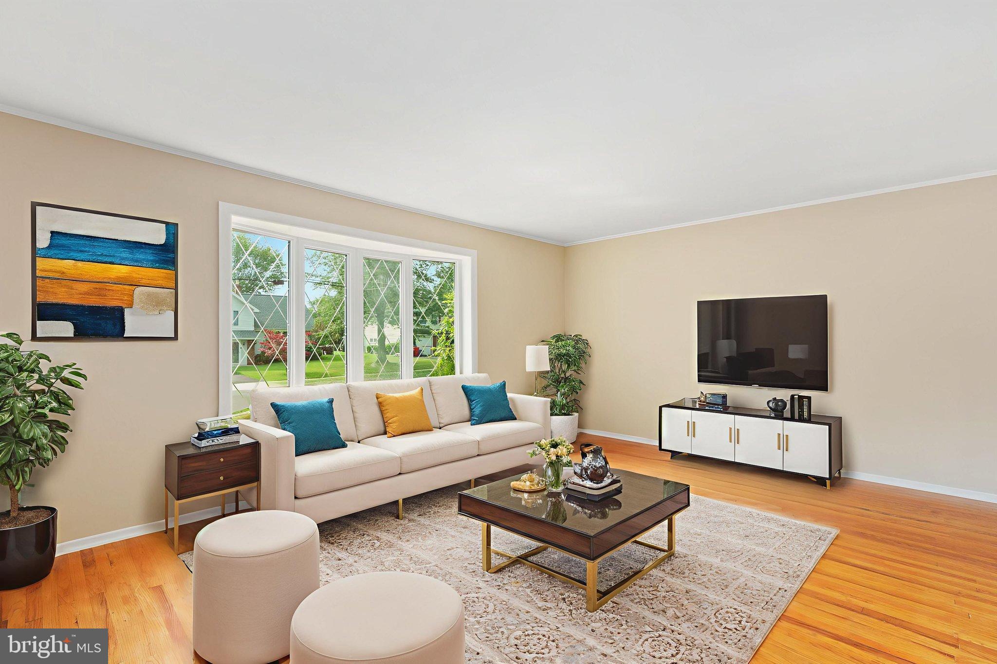 1001 Mueller Road Warminster, PA 18974 - Photo 10 of 39 Virtually staged living room