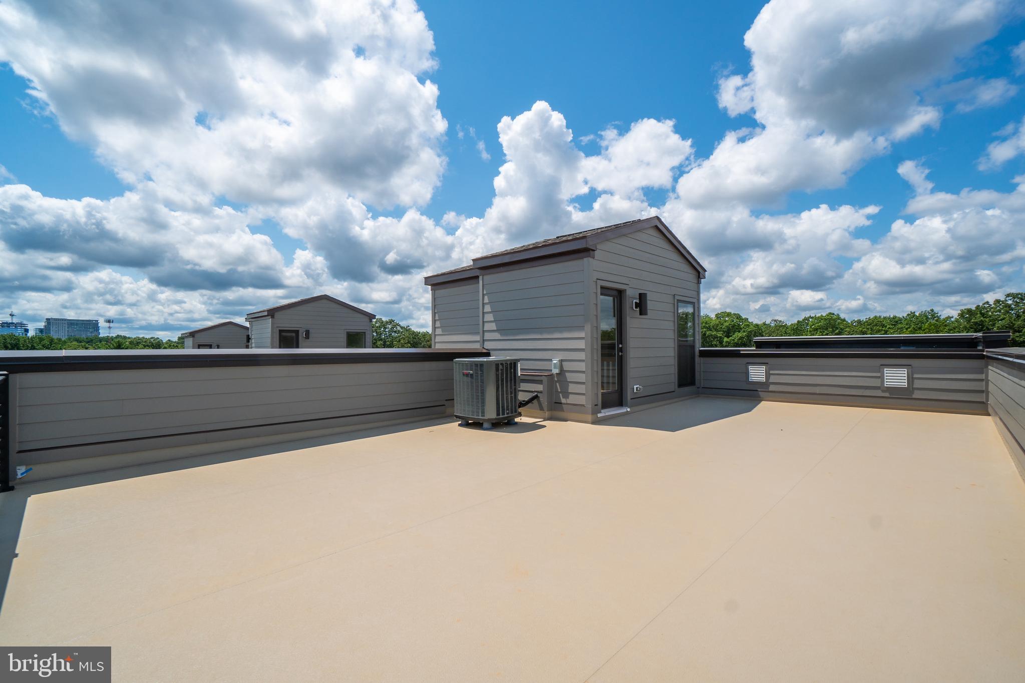 1694 Bandit Loop Reston, VA 20190 - Photo 33 of 47 Gallery Image 33