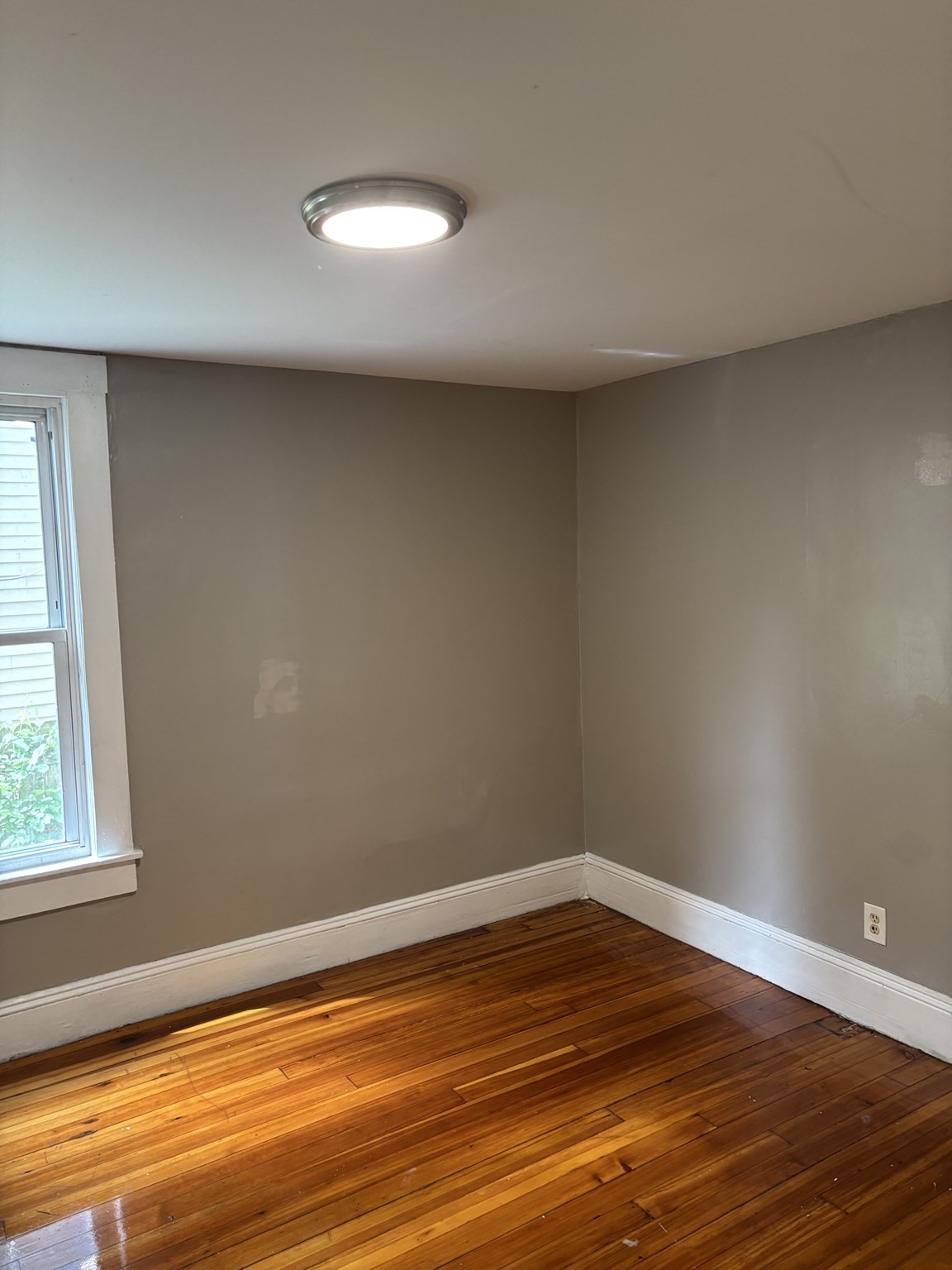140 Yale Street, Unit 1 Springfield, MA 01109 - Photo 7 of 9 Gallery Image 7