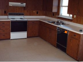 116 Popular Grove Road Elizabethton, TN 37643 - Photo 4 of 13 KITCHEN