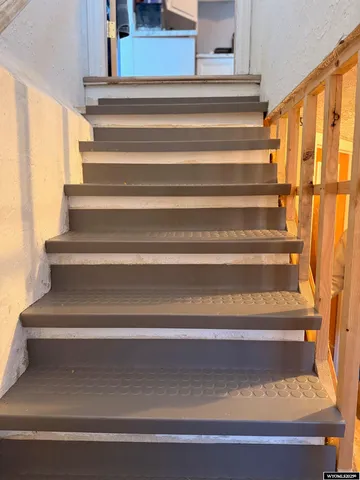 $179,900 | 806 East Jackson Avenue, Riverton, WY 82501